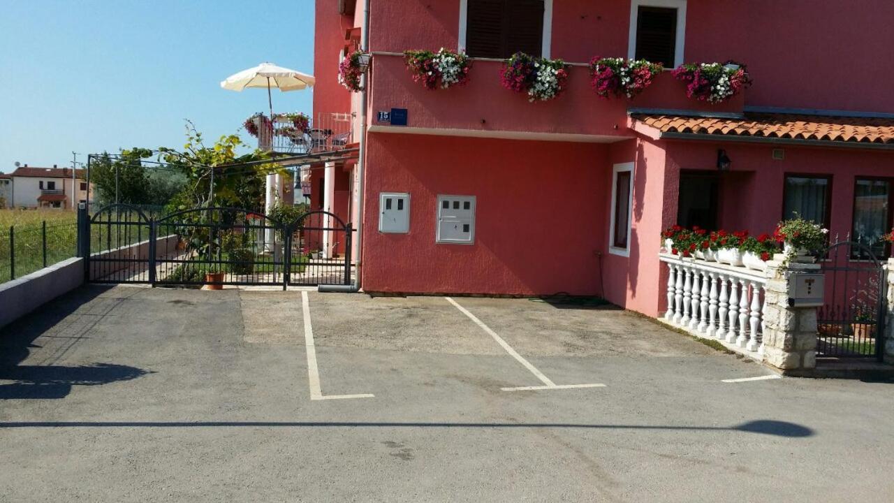Apartments Dragica بوريتش المظهر الخارجي الصورة